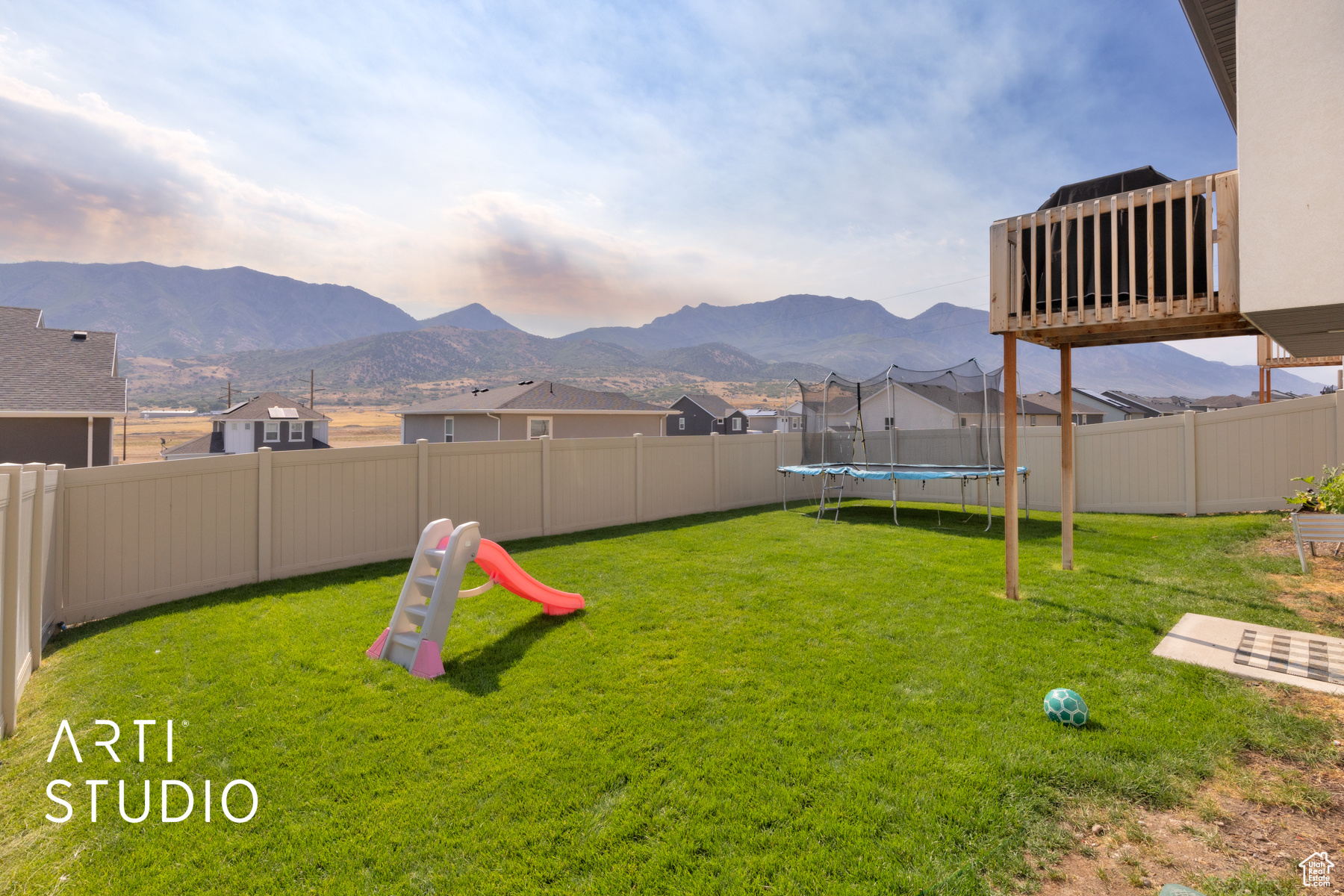 SUMMIT RIDGE - Residential