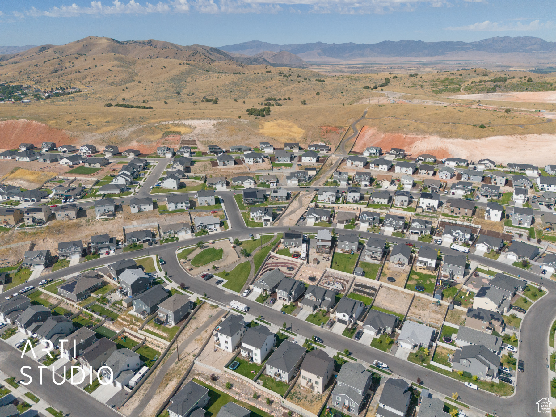 SUMMIT RIDGE - Residential