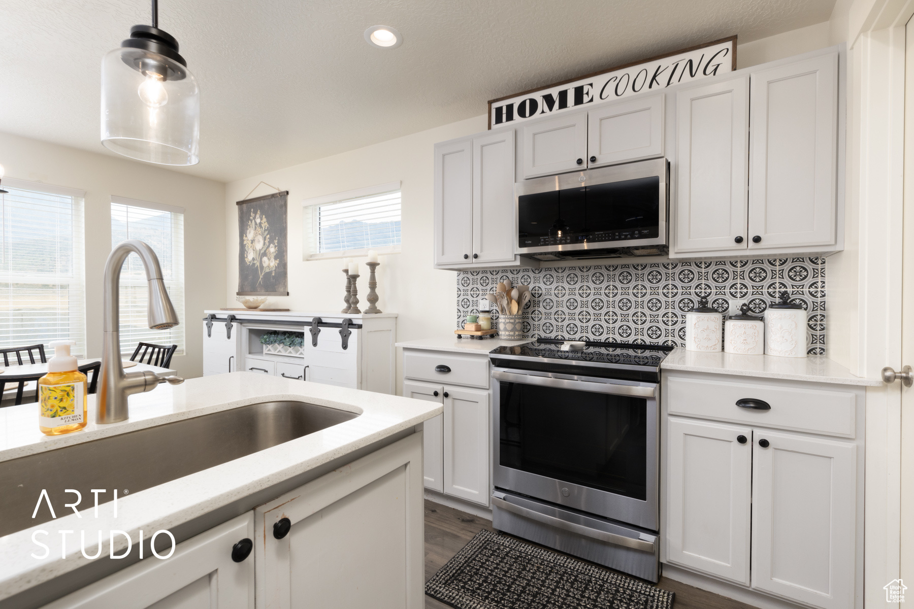 SUMMIT RIDGE - Residential