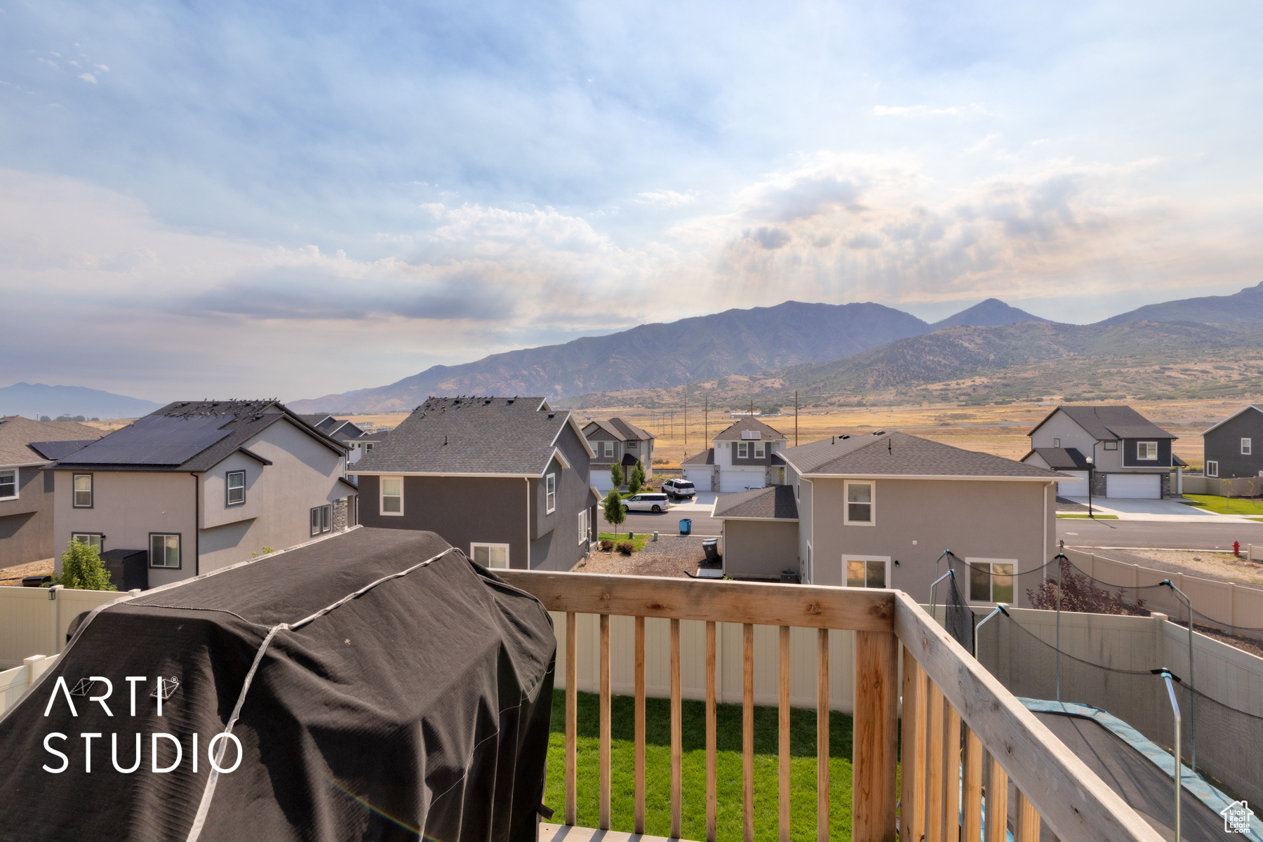 SUMMIT RIDGE - Residential