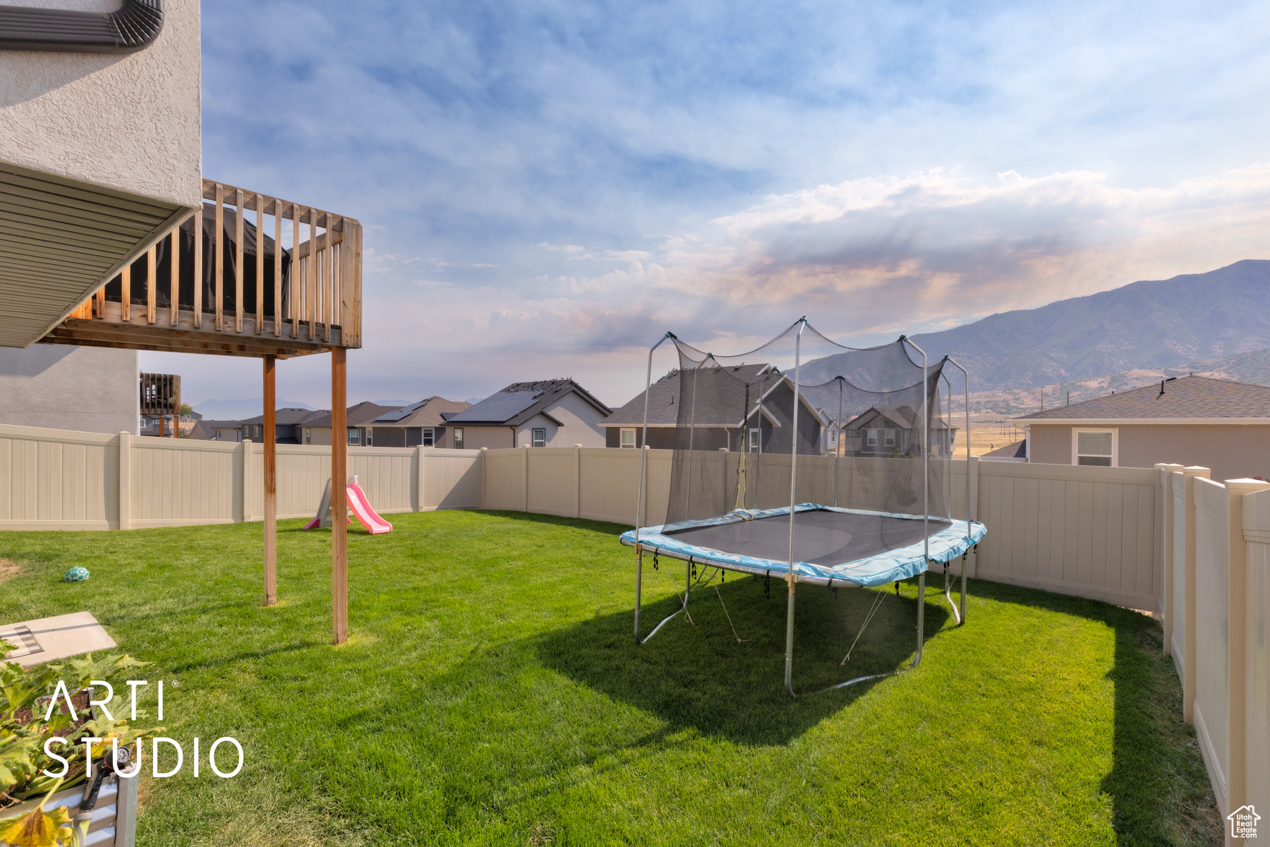 SUMMIT RIDGE - Residential