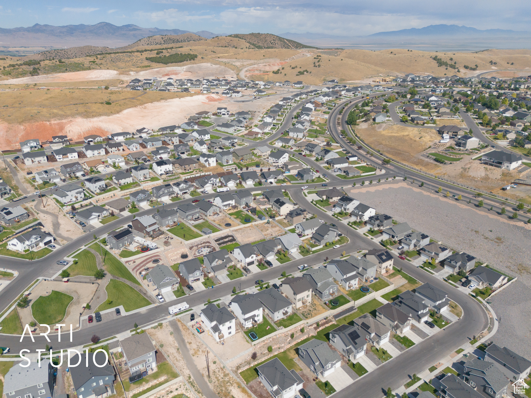 SUMMIT RIDGE - Residential