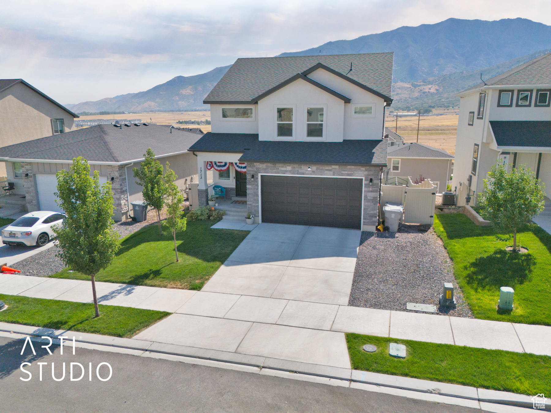 SUMMIT RIDGE - Residential