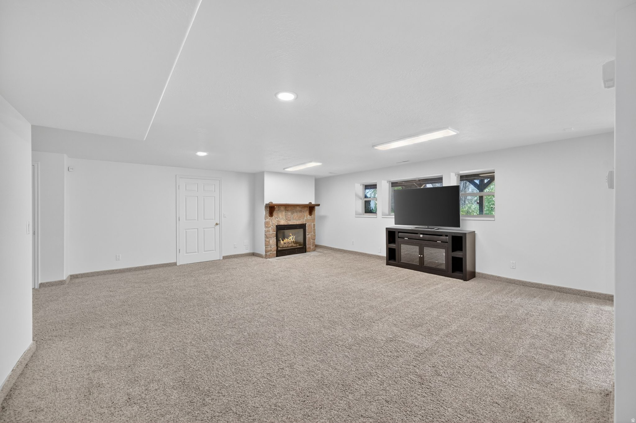 COUNTRY SPRINGS - Residential