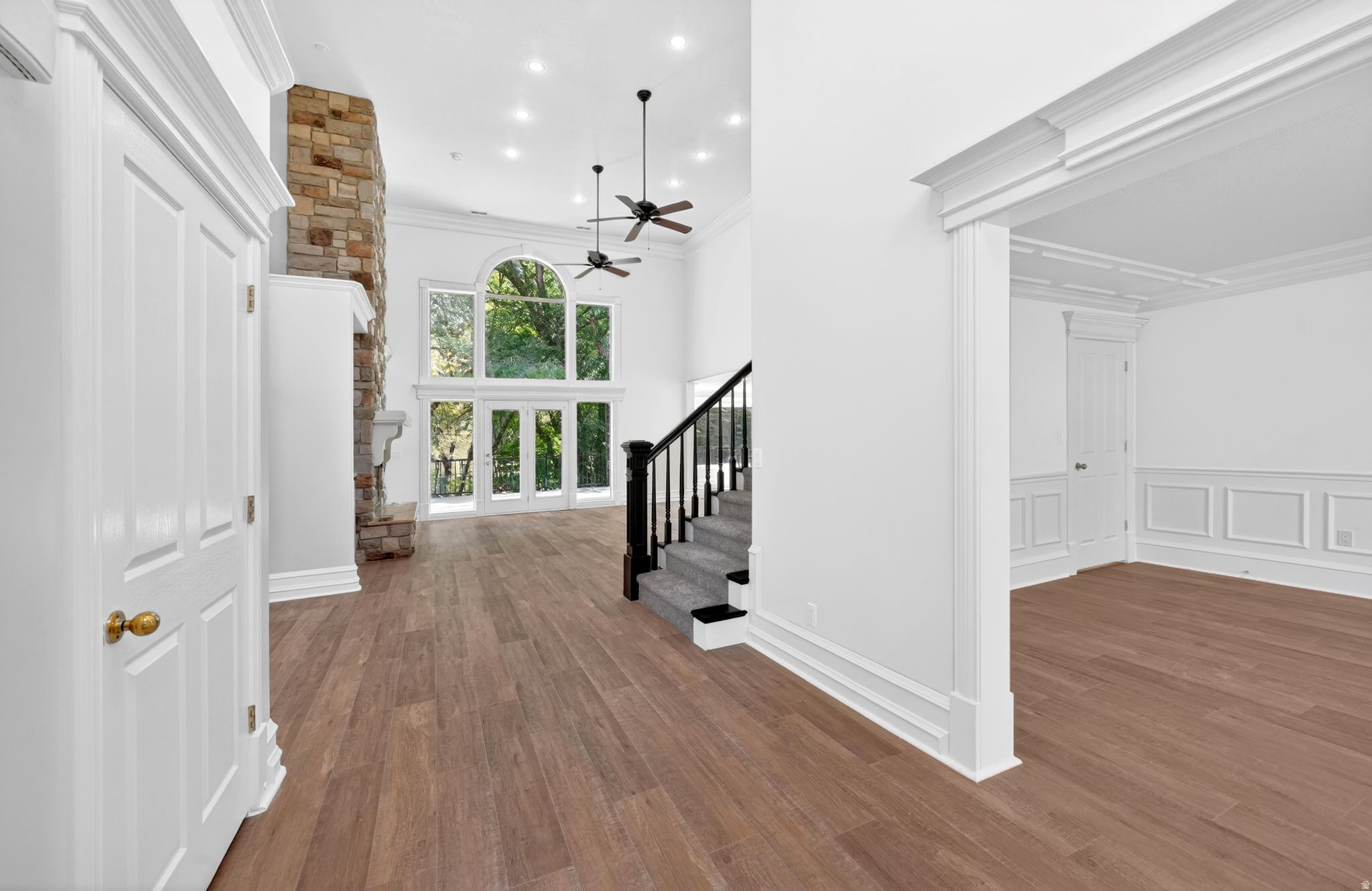 COUNTRY SPRINGS - Residential