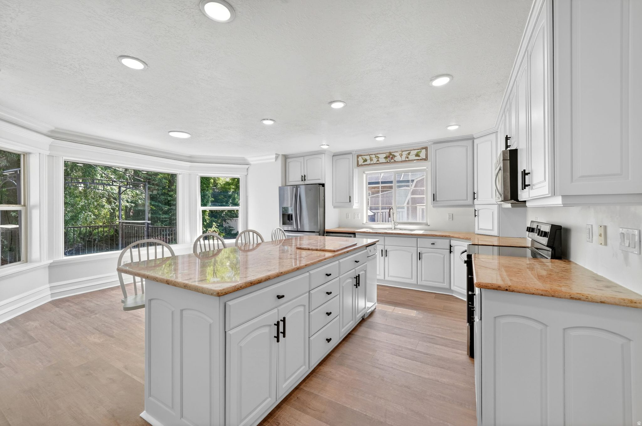 COUNTRY SPRINGS - Residential