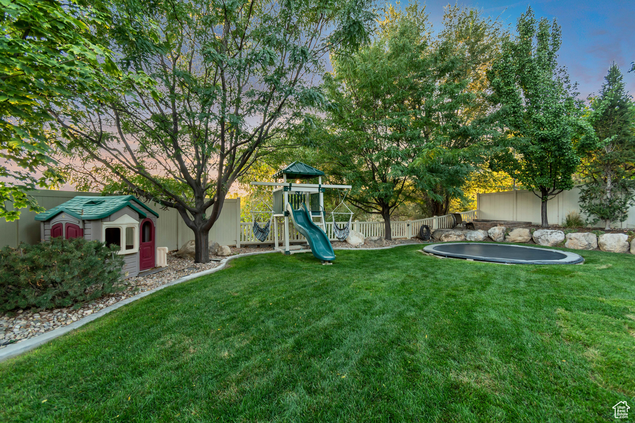 SEARLE MEADOWS - Residential