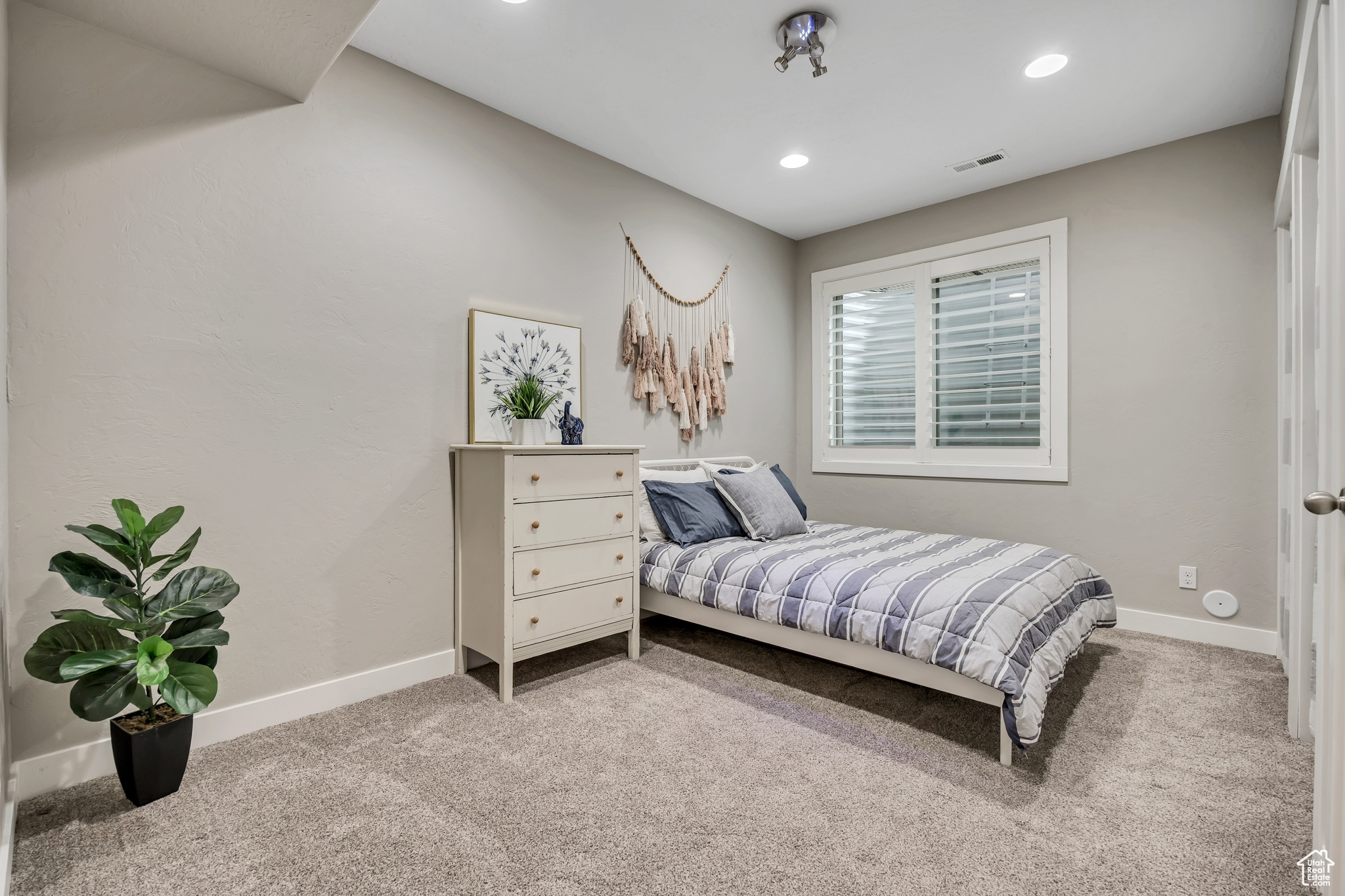 SEARLE MEADOWS - Residential