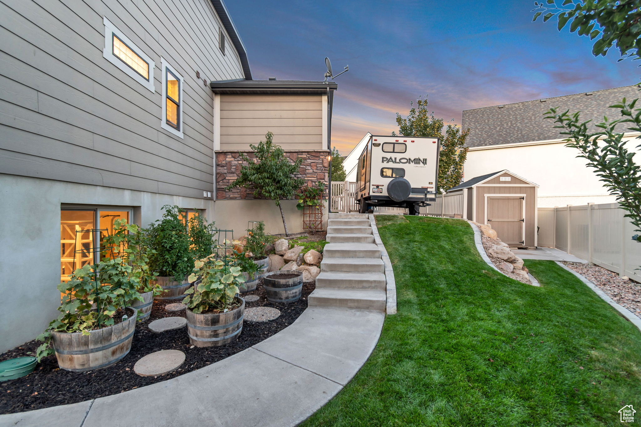 SEARLE MEADOWS - Residential