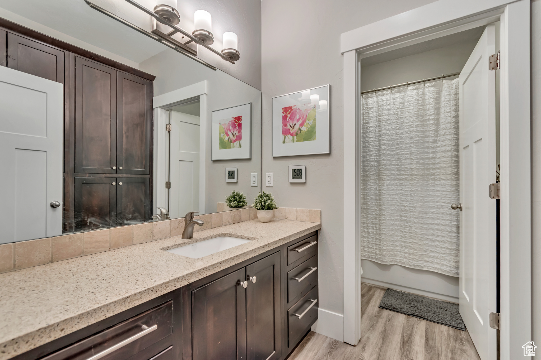 SEARLE MEADOWS - Residential