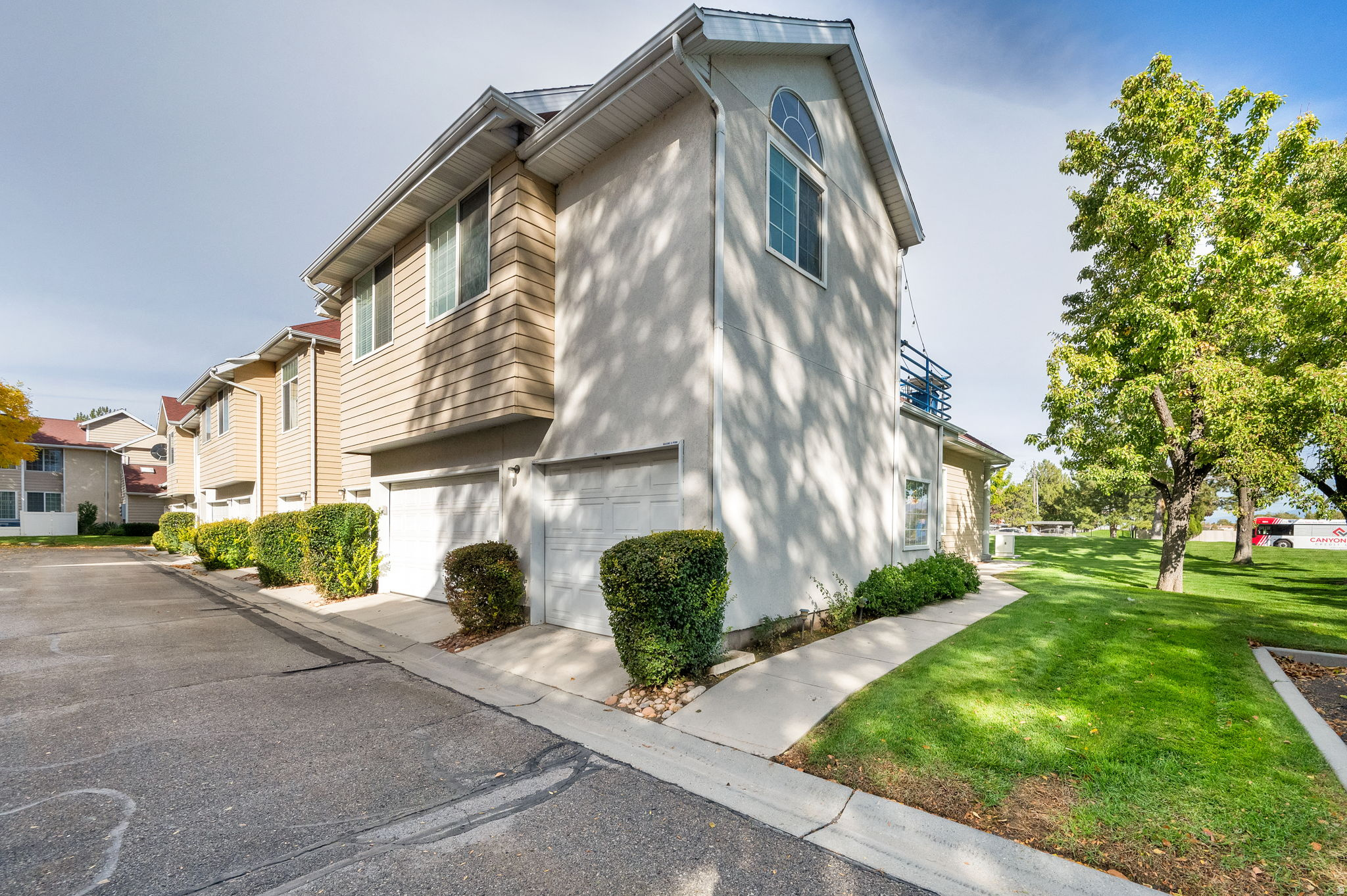 CROSSPOINTE - Residential