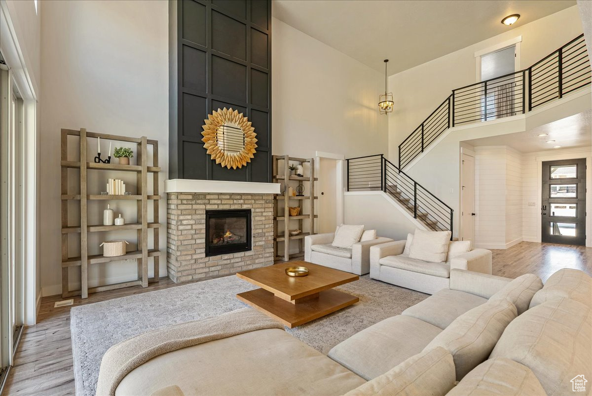 CANYON HILLS - Residential