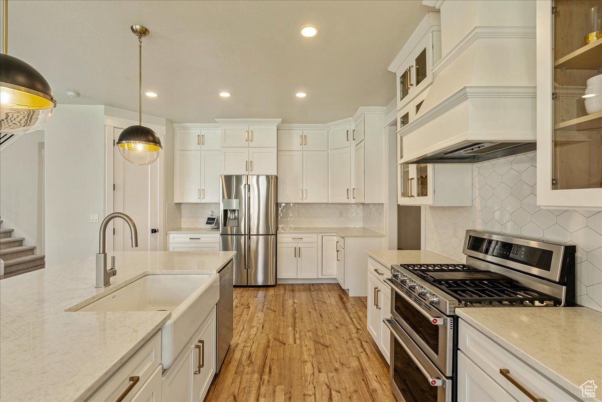 CANYON HILLS - Residential