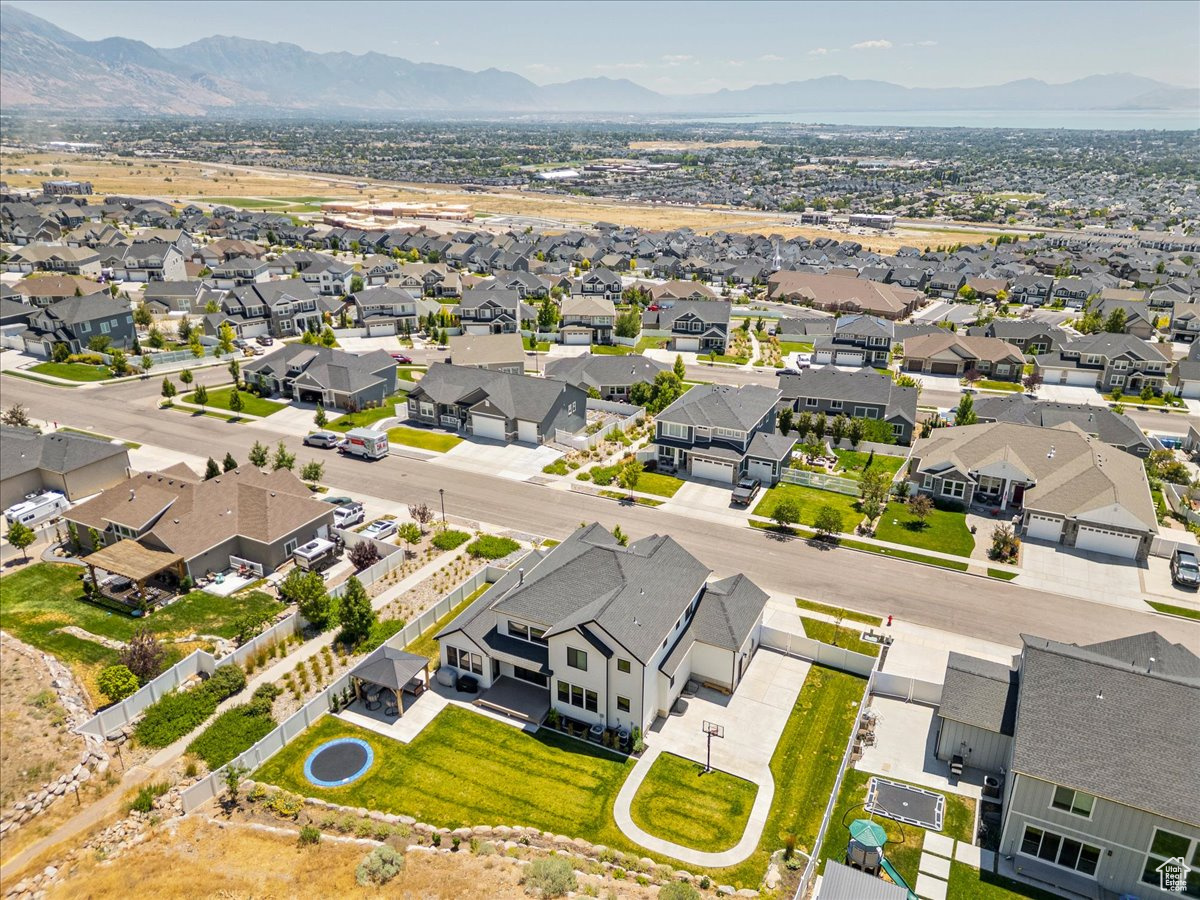 CANYON HILLS - Residential
