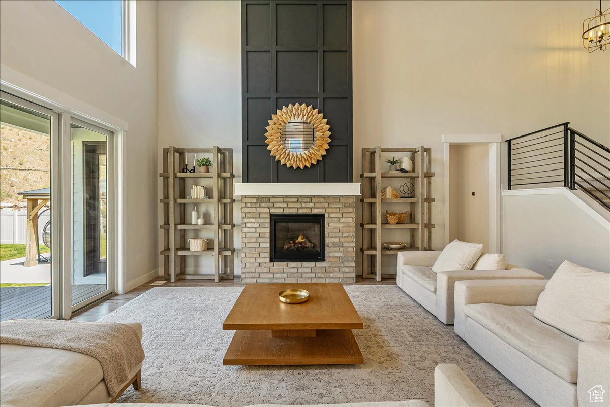 CANYON HILLS - Residential