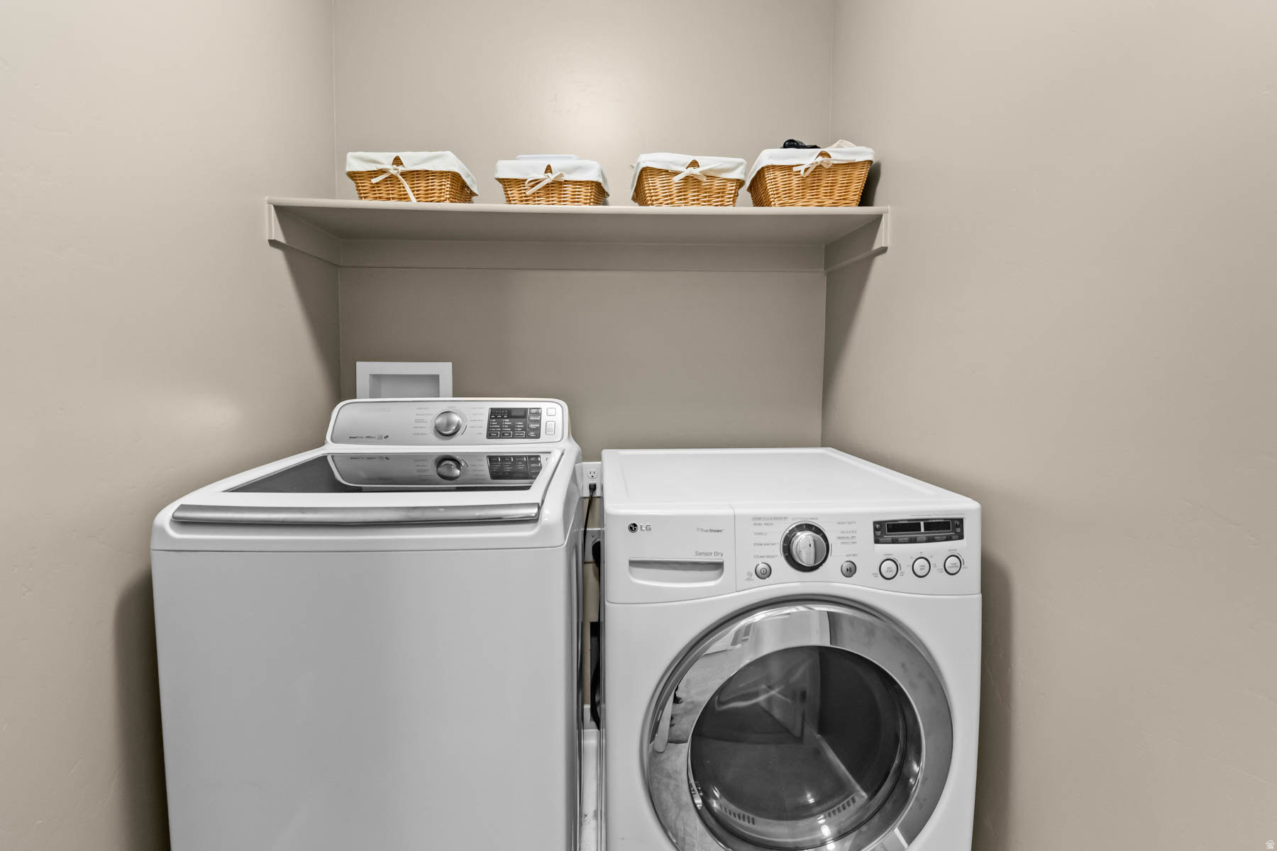 SUNSET HOLLOW - Residential