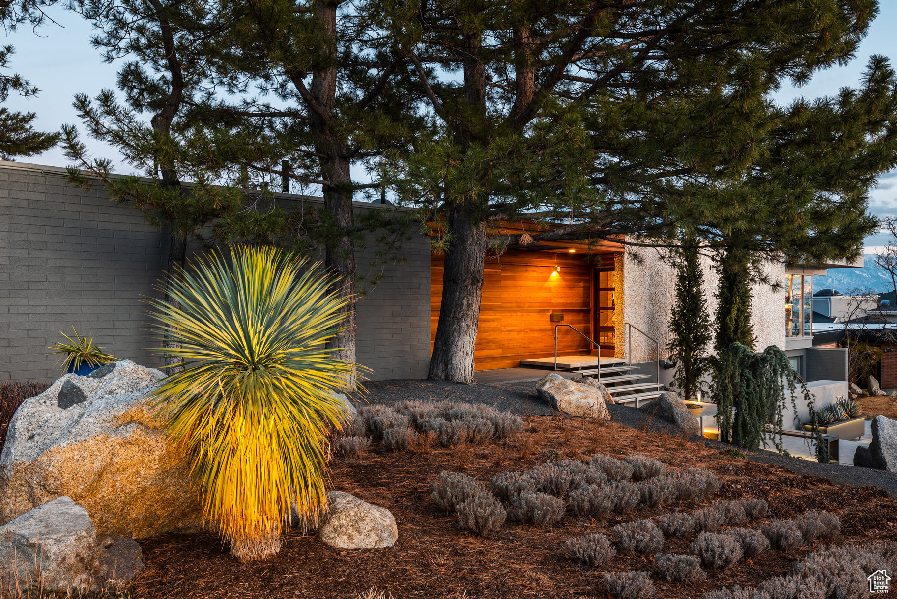 ENSIGN DOWNS - Residential