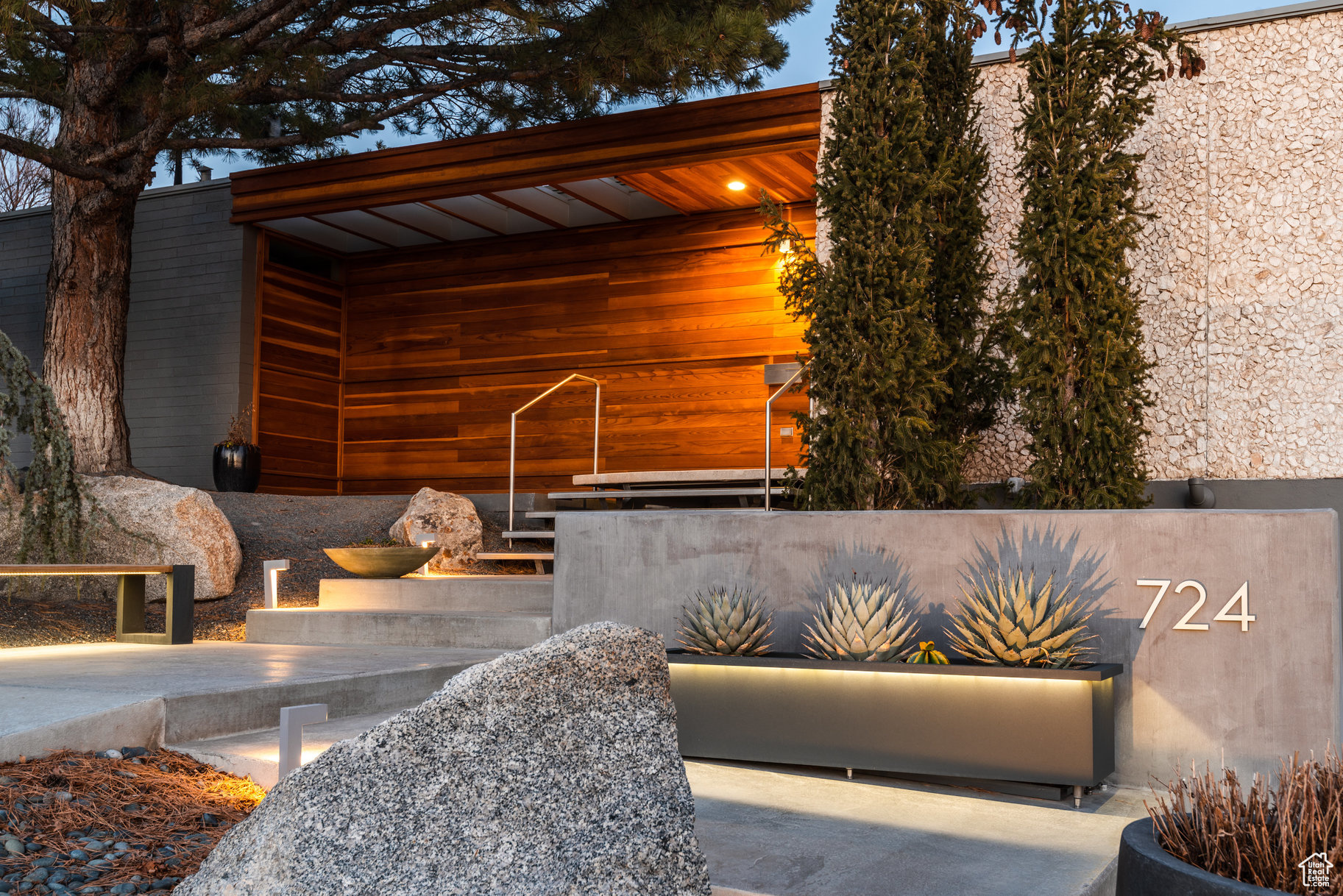 ENSIGN DOWNS - Residential