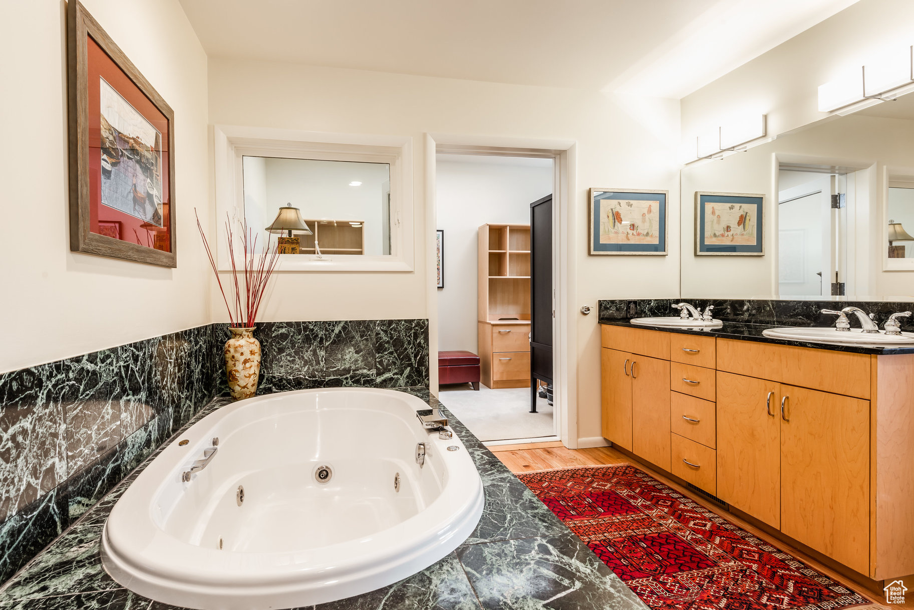 ENSIGN DOWNS - Residential