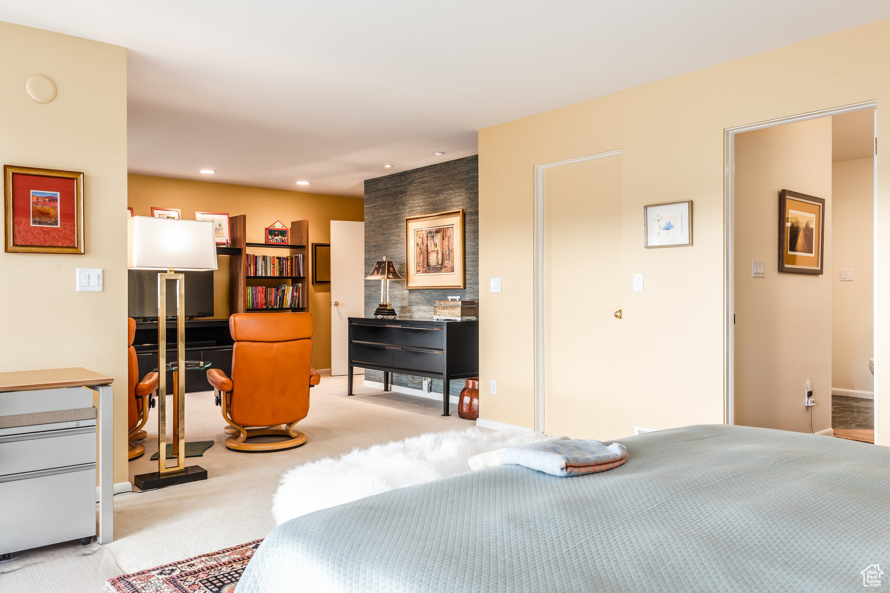 ENSIGN DOWNS - Residential