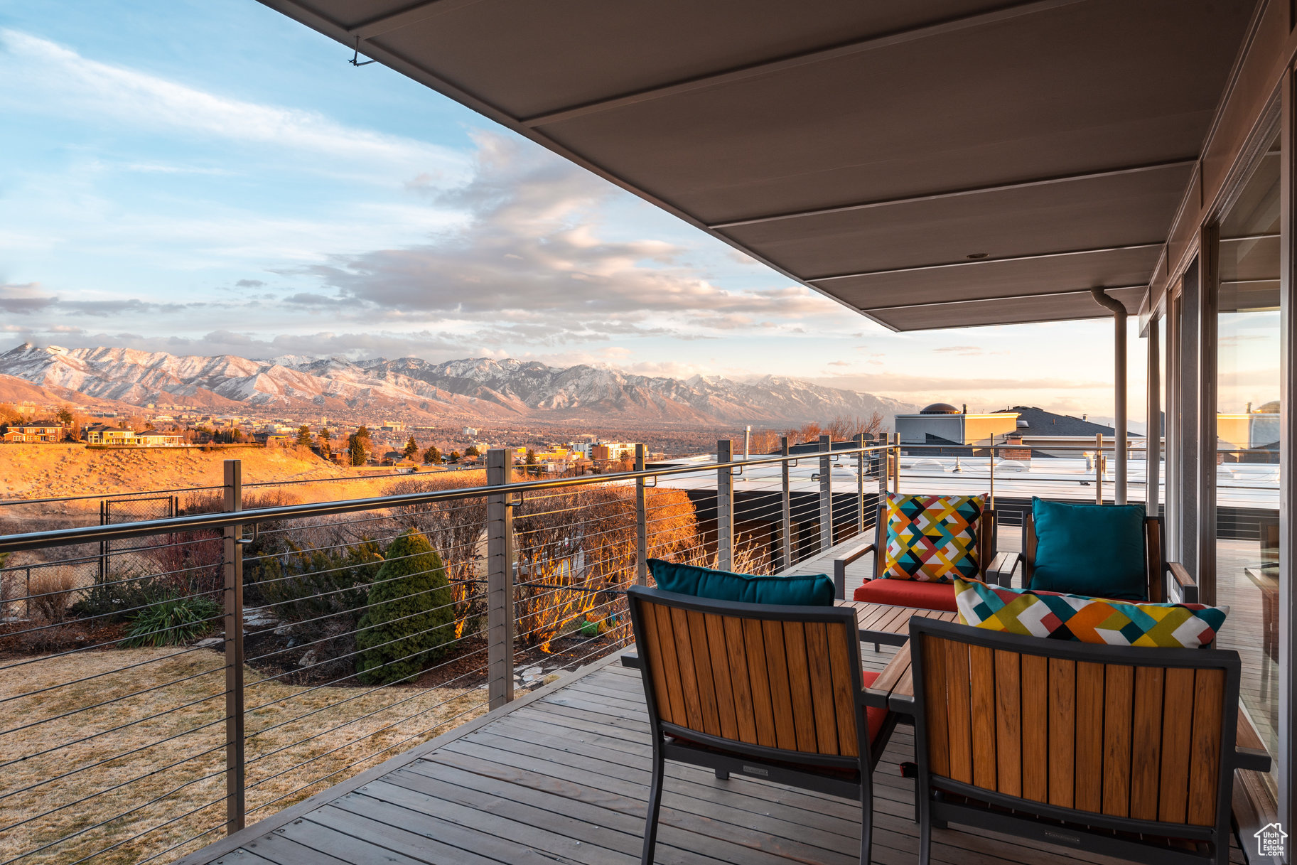 ENSIGN DOWNS - Residential