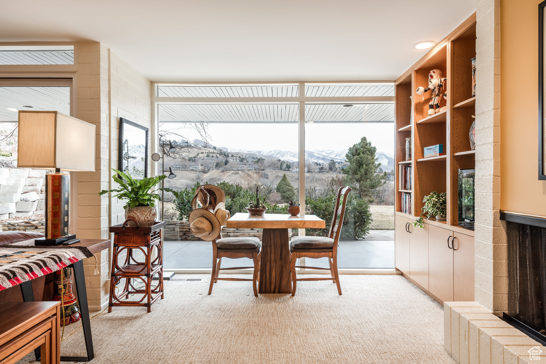 ENSIGN DOWNS - Residential