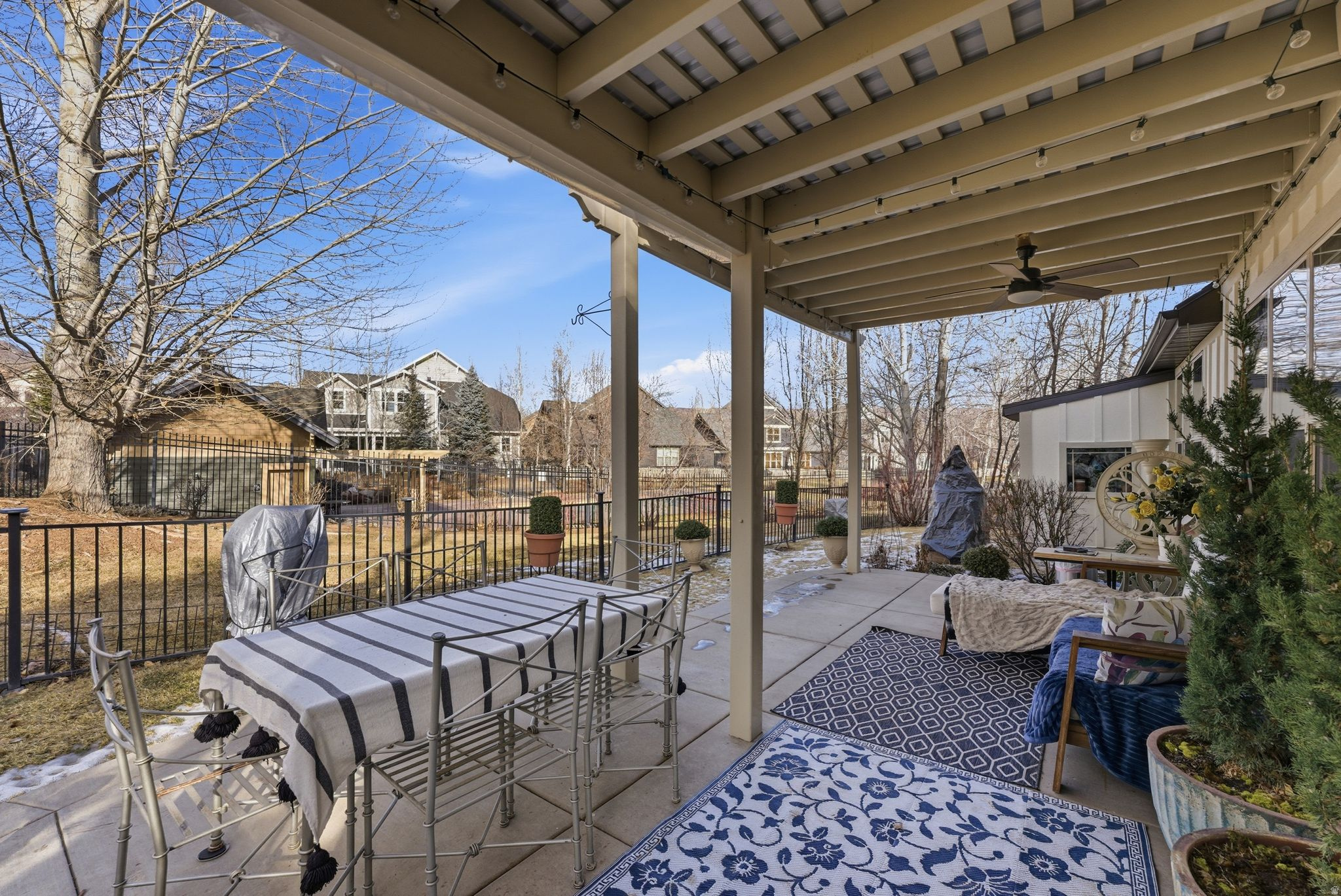 DUTCH FIELDS PUD - Residential