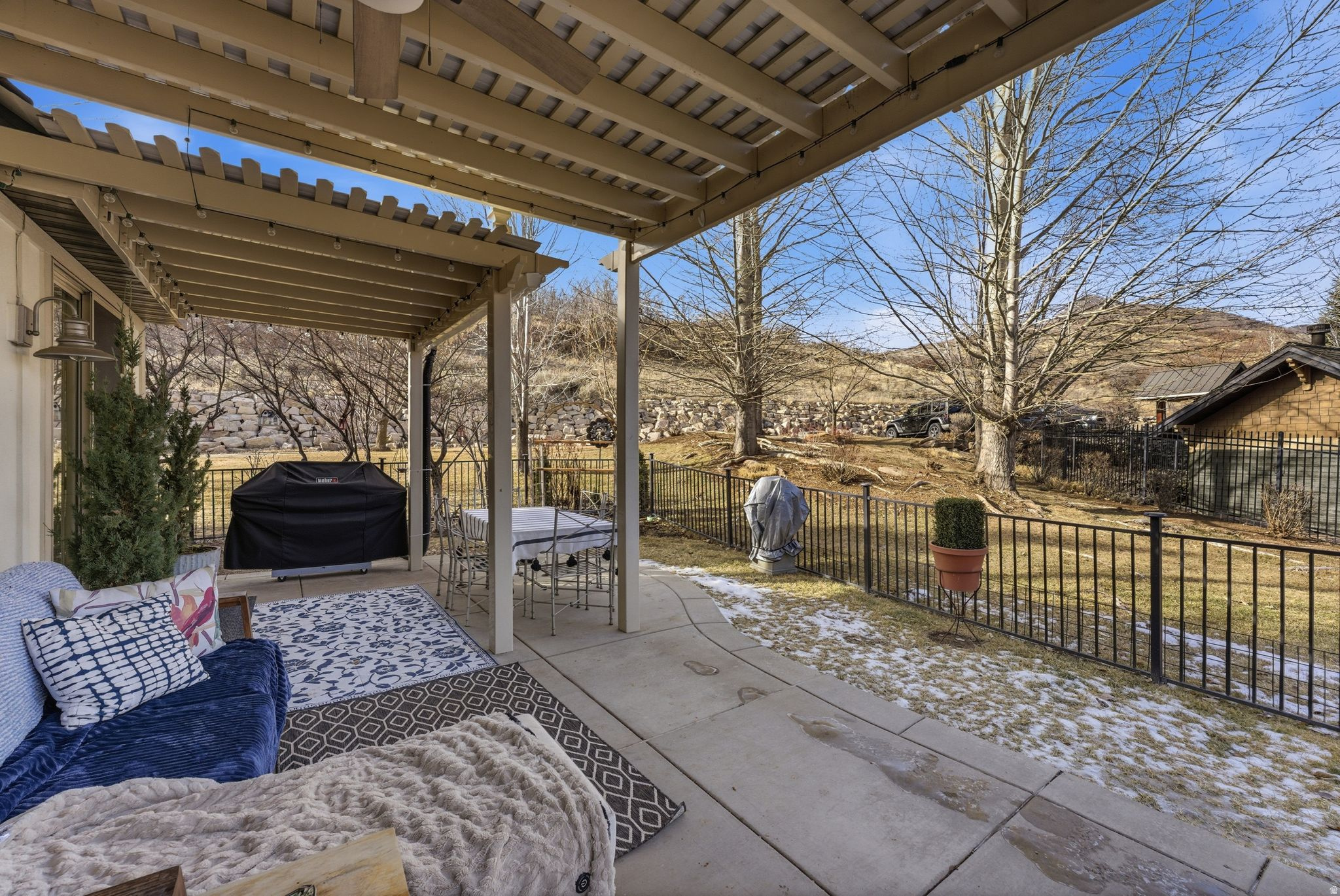 DUTCH FIELDS PUD - Residential