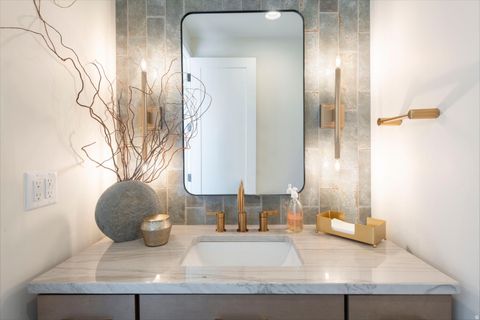 Tiny photo for 4445 S HOLLADAY PARK LN, Holladay, UT 84124 (MLS # 2134442)