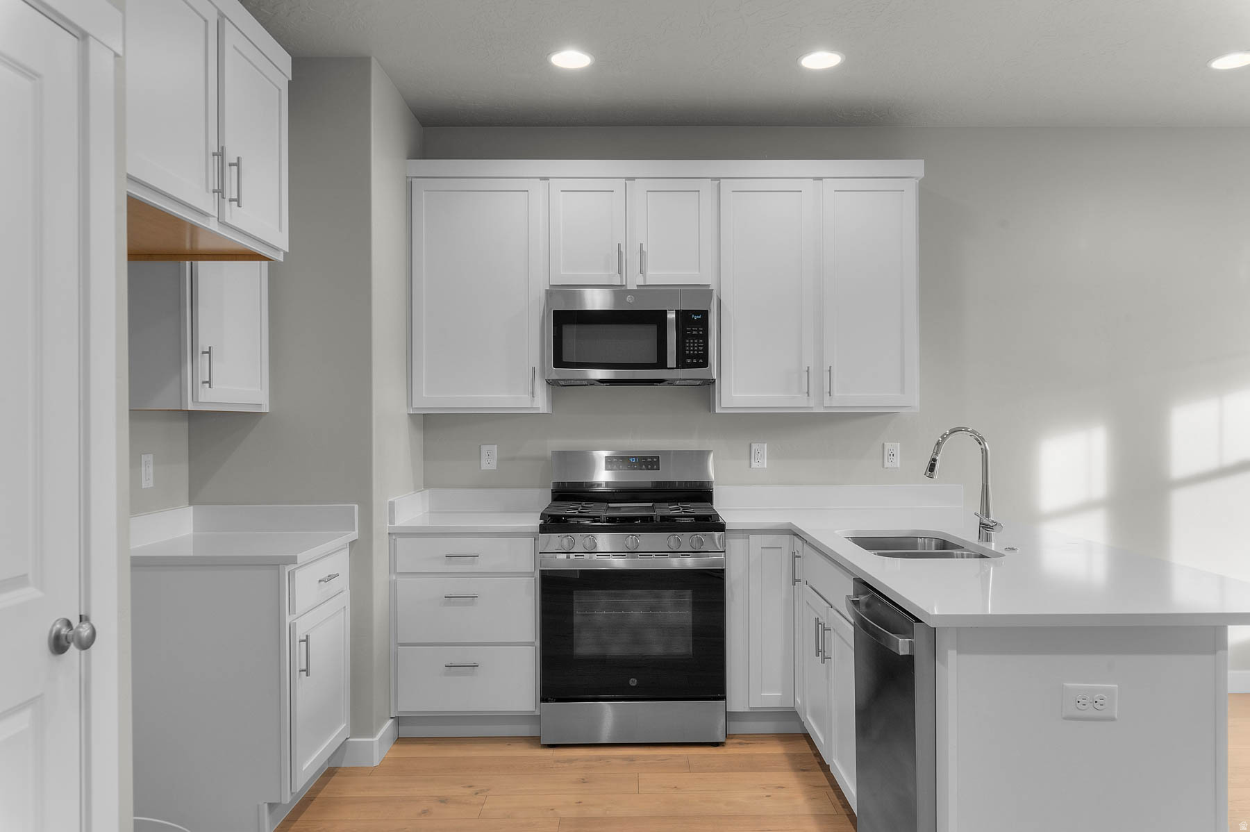 GABLER'S GROVE TOWNS 586 - Residential