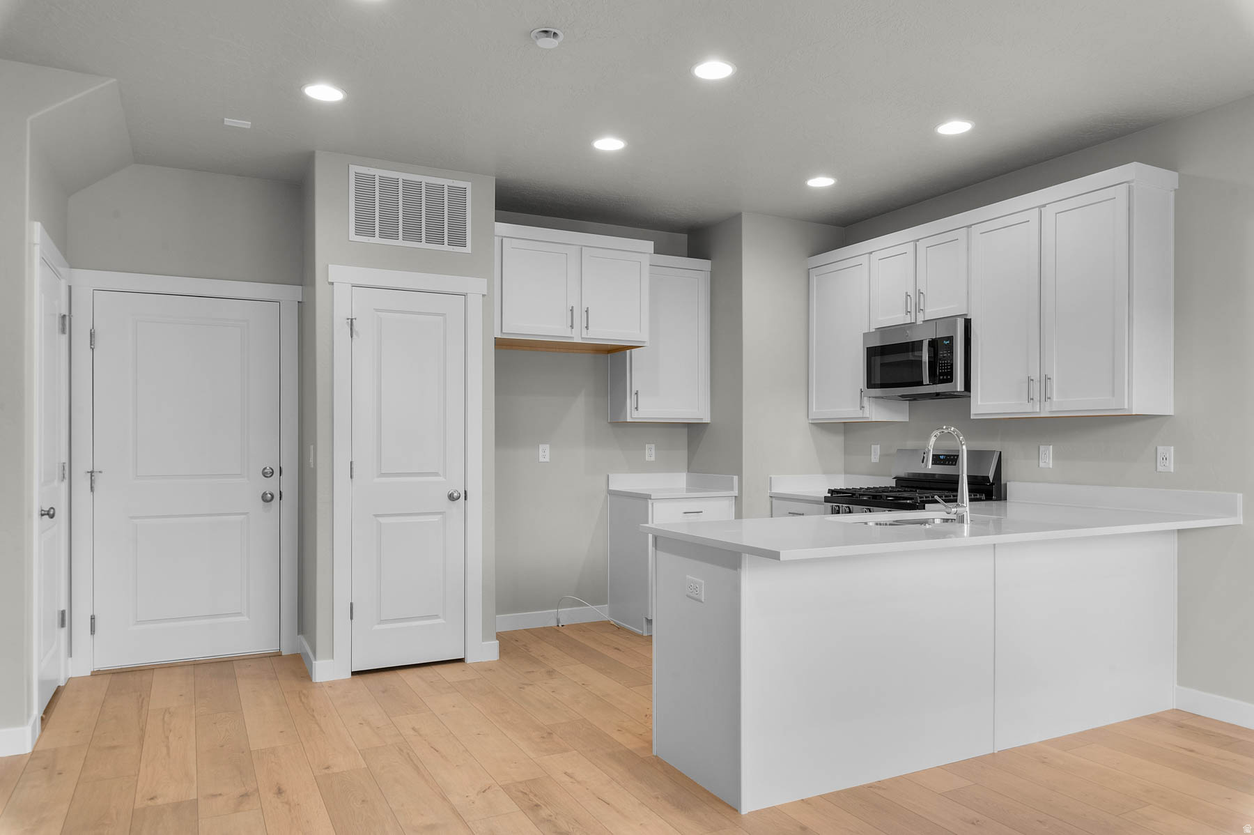 GABLER'S GROVE TOWNS 586 - Residential