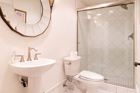 Tiny photo for 899 E 800 S, Springville, UT 84663 (MLS # 2147820)