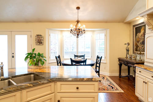 COUNTRY SPRINGS - Residential