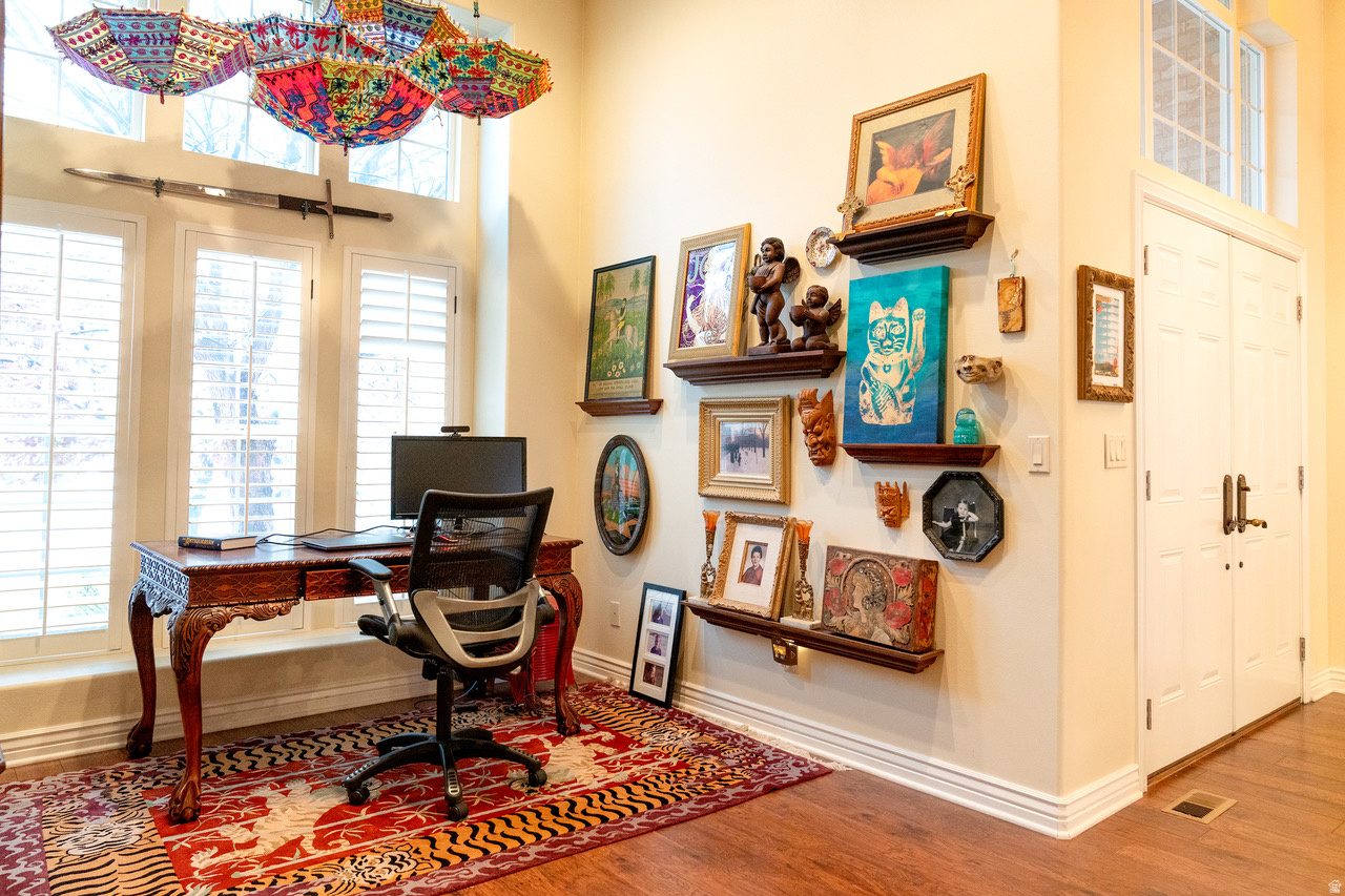 COUNTRY SPRINGS - Residential