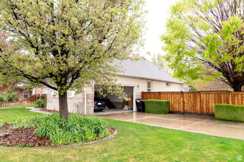 COUNTRY SPRINGS - Residential