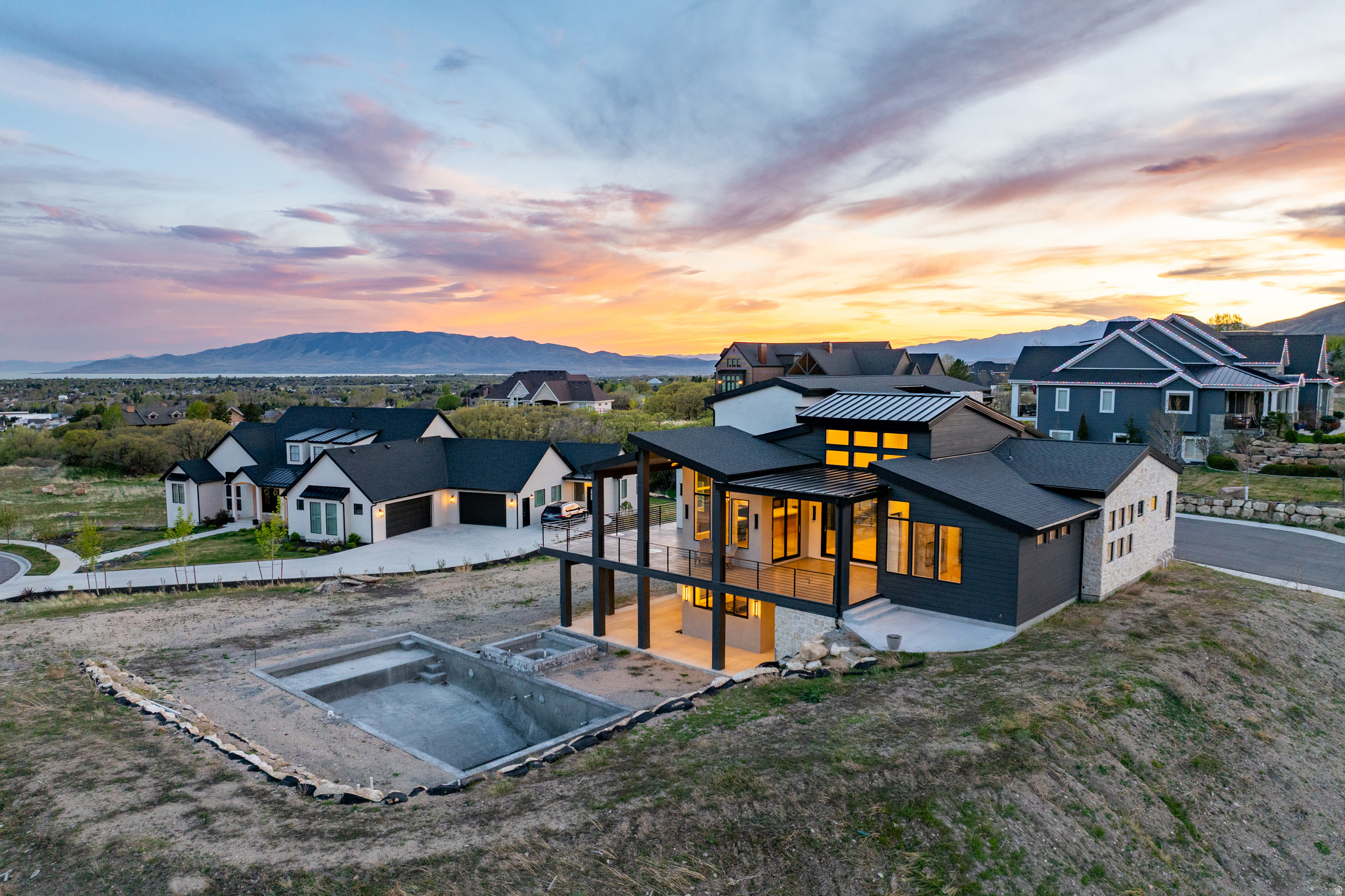 ALPINE VIEW - Residential