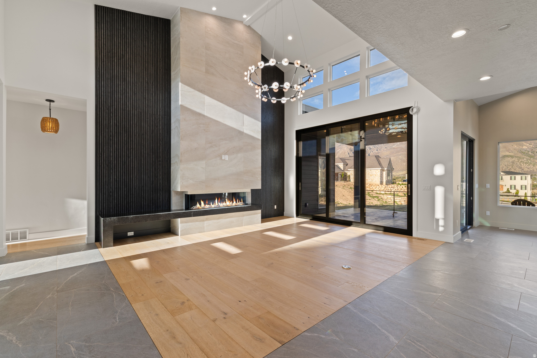 ALPINE VIEW - Residential