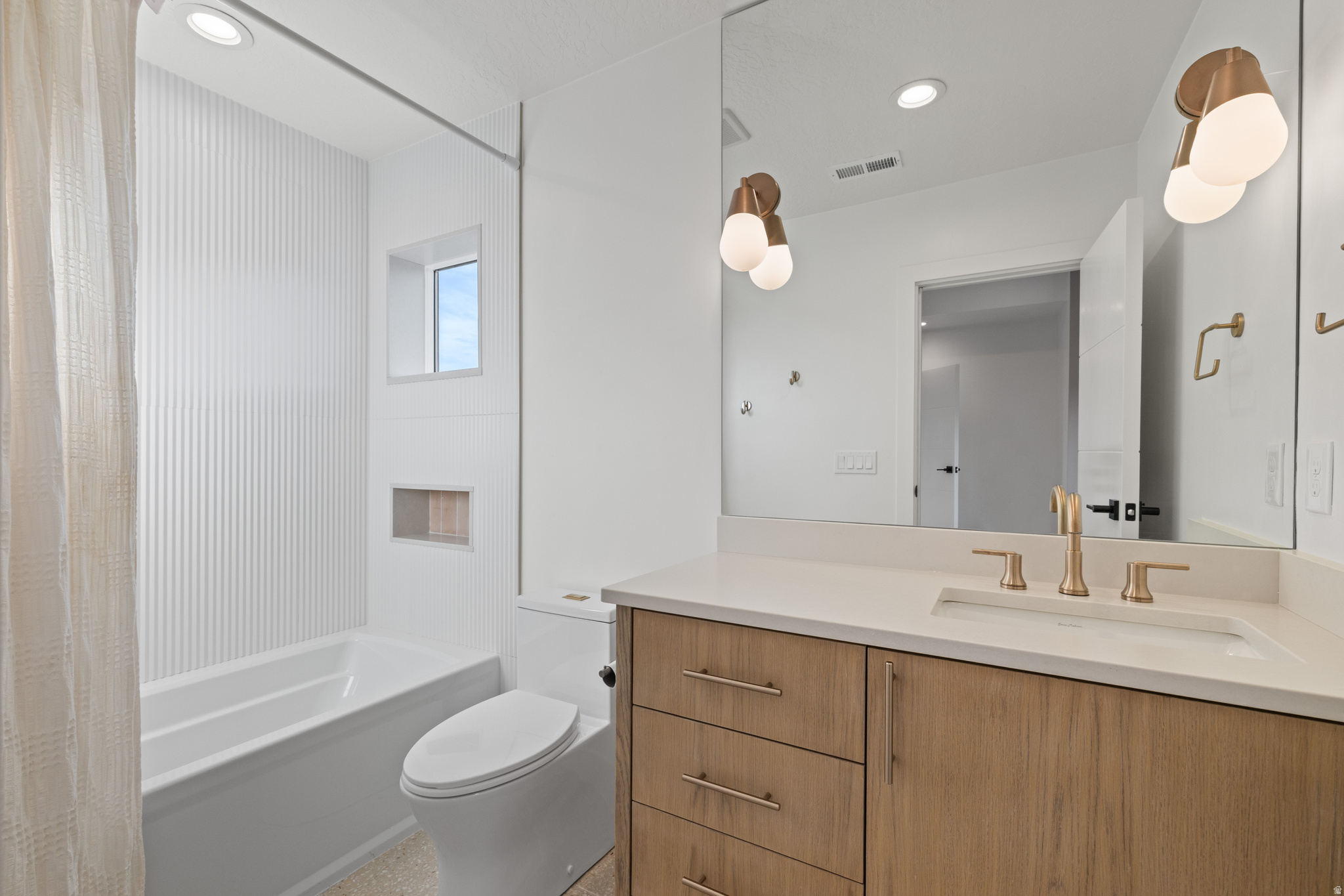 ALPINE VIEW - Residential