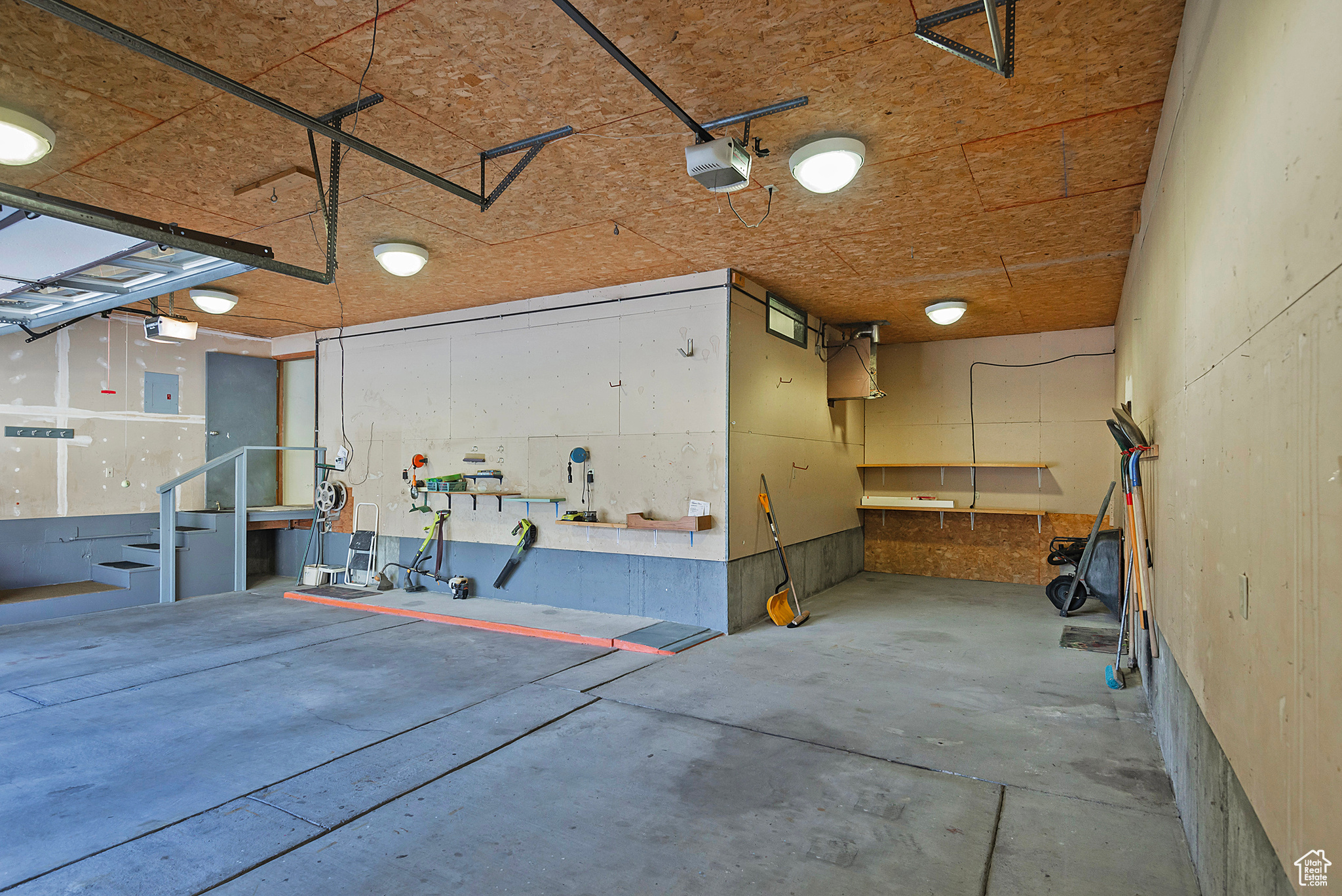 COUNTRY CLUB SUB - Residential