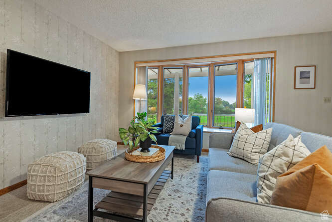 COUNTRY CLUB SUB - Residential