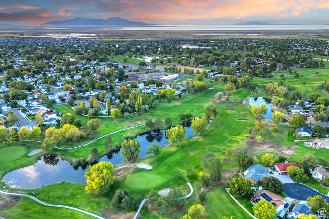 COUNTRY CLUB SUB - Residential