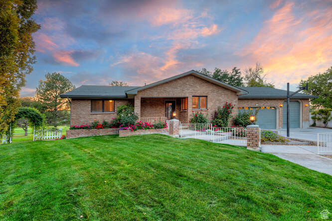 COUNTRY CLUB SUB - Residential