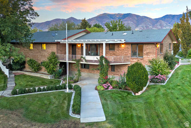 COUNTRY CLUB SUB - Residential