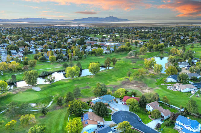 COUNTRY CLUB SUB - Residential