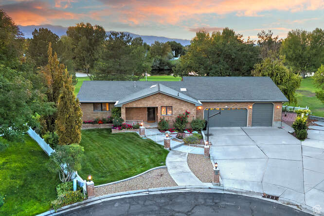 COUNTRY CLUB SUB - Residential