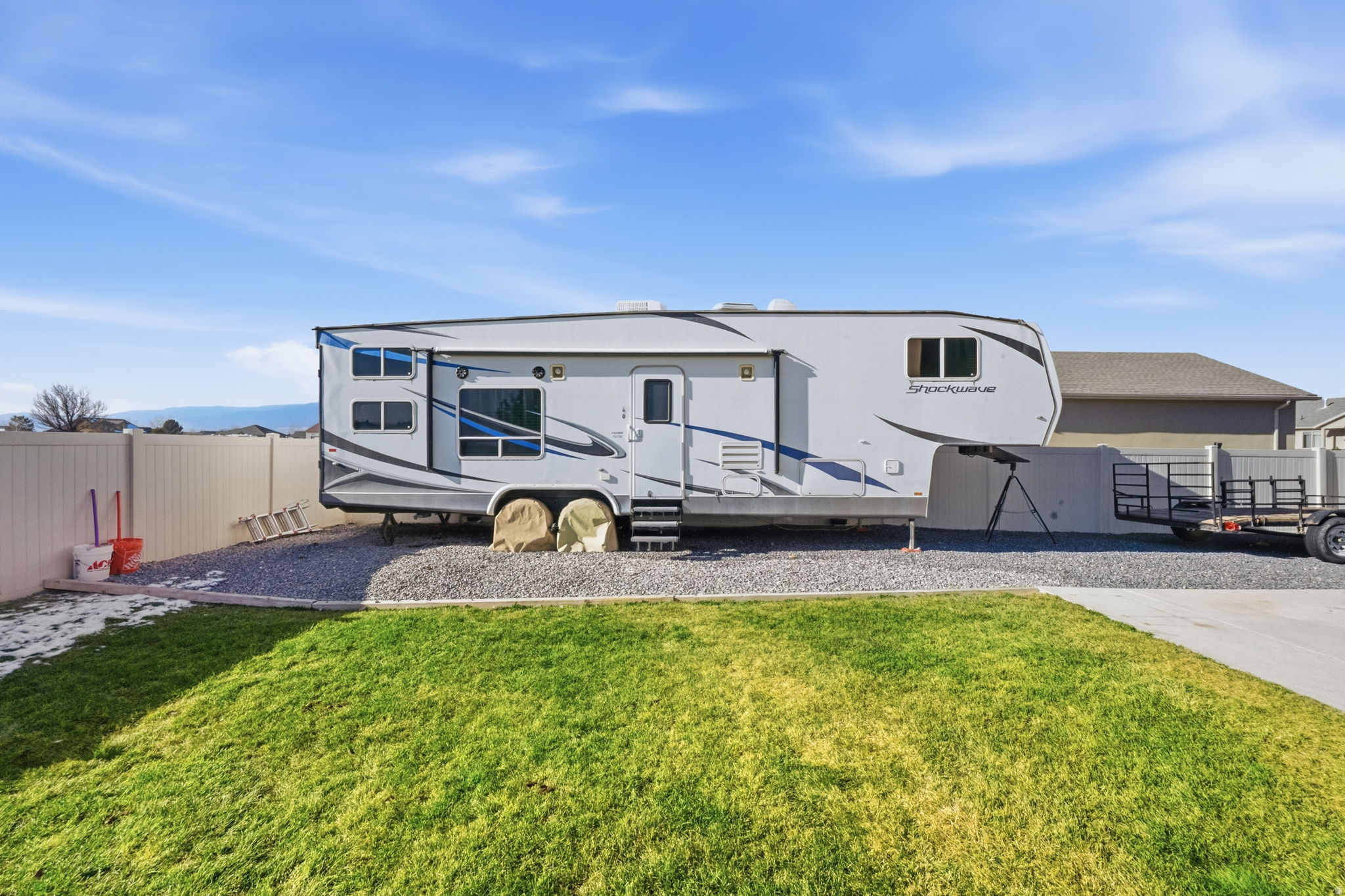 AUTUMN RIDGE - Residential