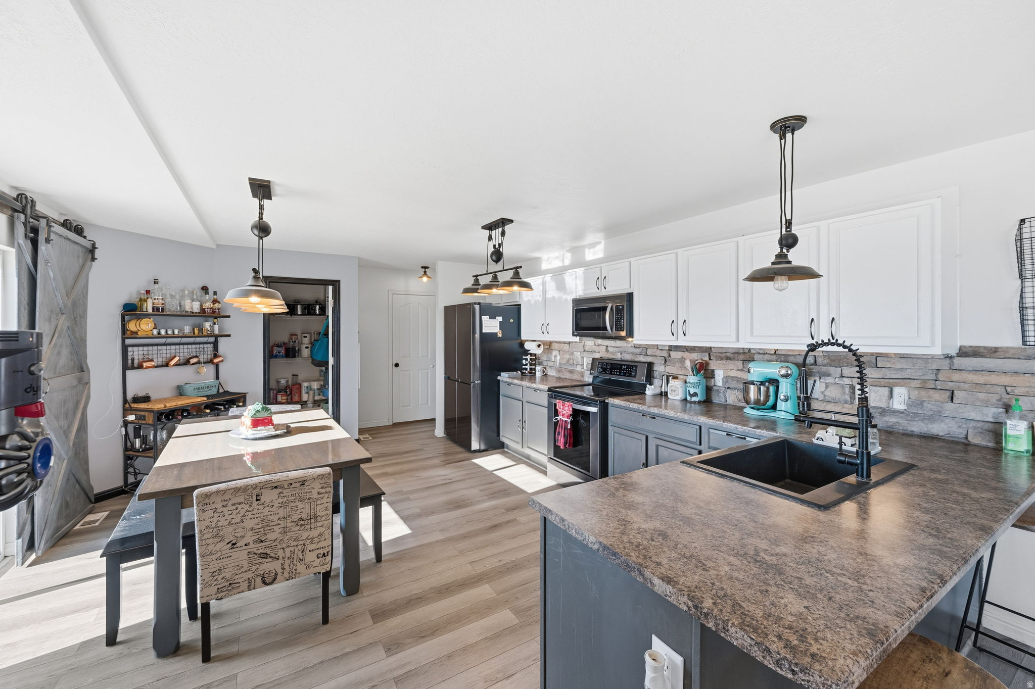 AUTUMN RIDGE - Residential