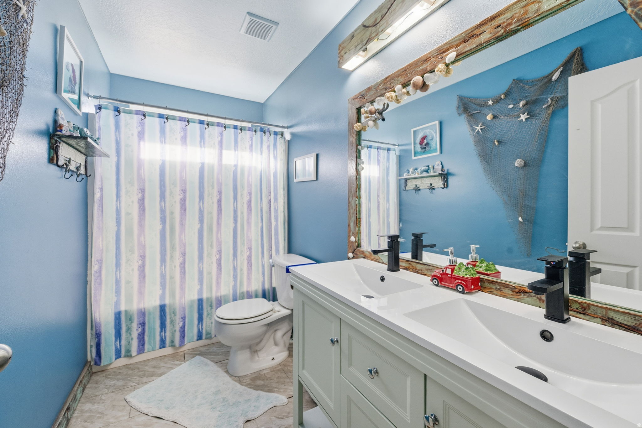 AUTUMN RIDGE - Residential