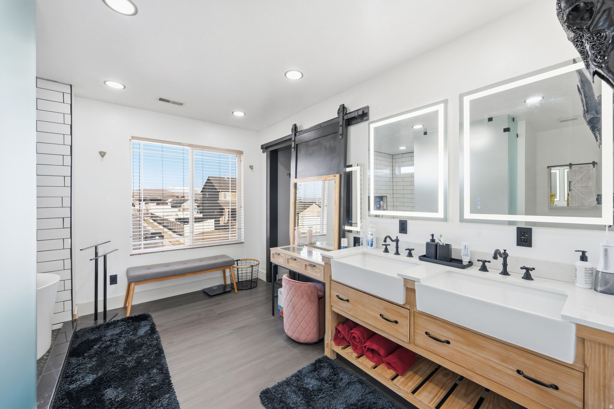 AUTUMN RIDGE - Residential