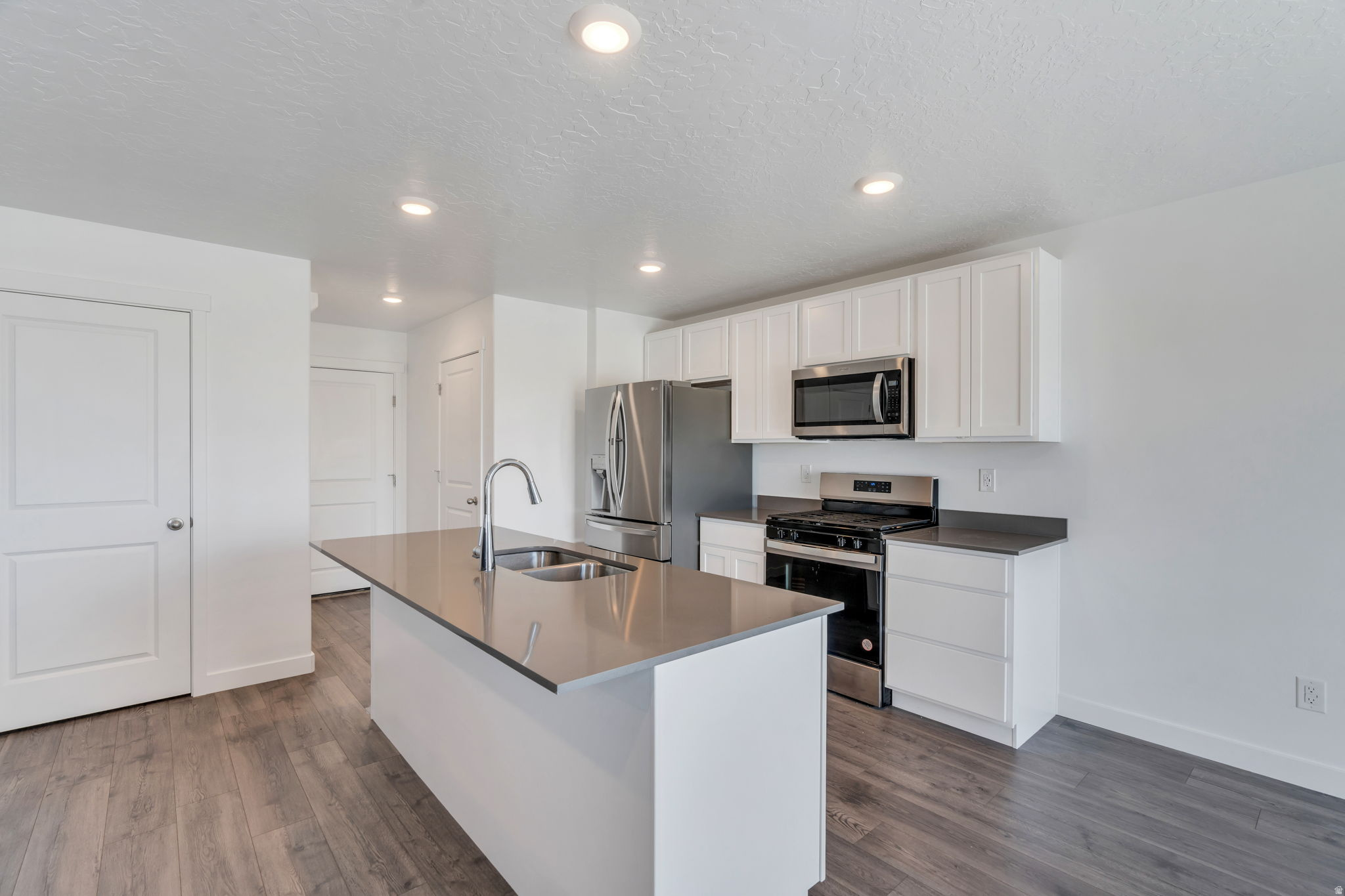RIDGE - Residential